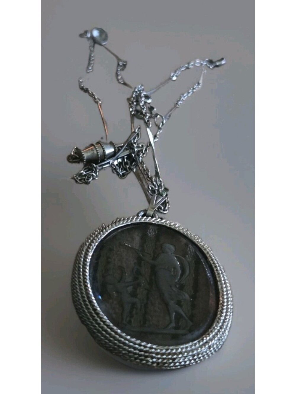Vintage Pendant Necklace Goldette Cupid Intaglio Glass Silvertone 24"Chain Beads